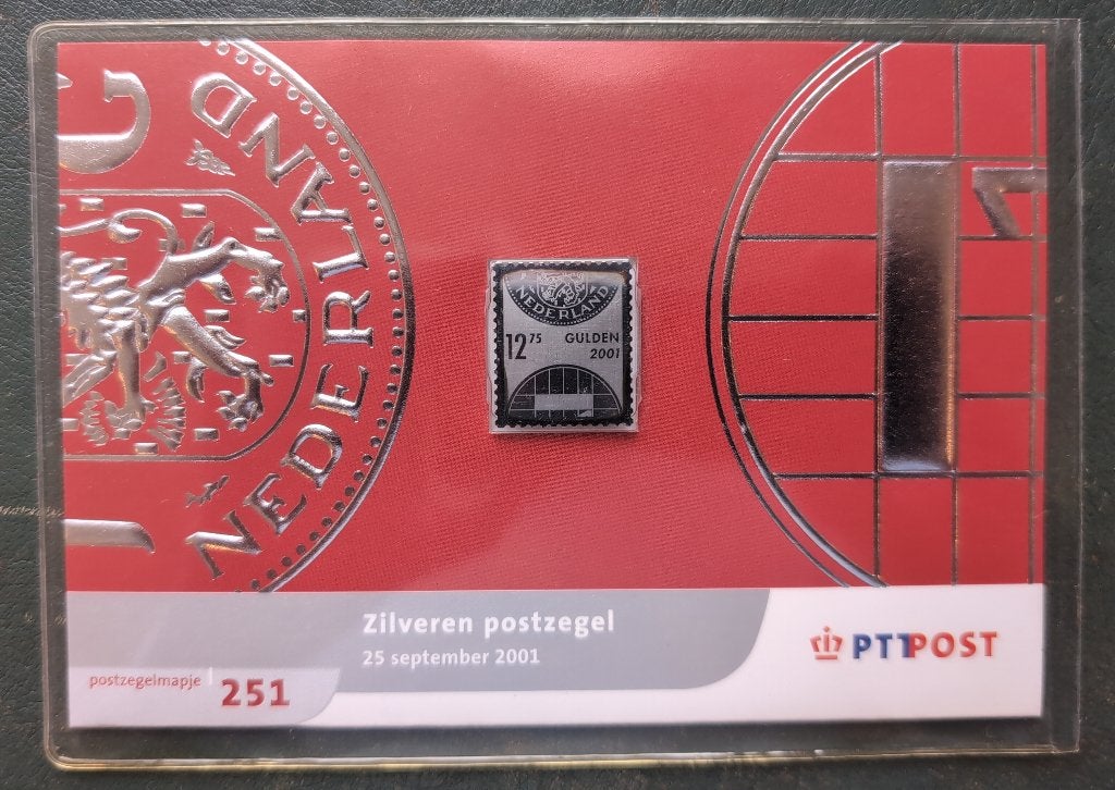 PTT Postzegelmapje Zilveren postzegel 12,75 gulden (2001), Postzegels en Munten, Verzenden, Na 1940, Postfris