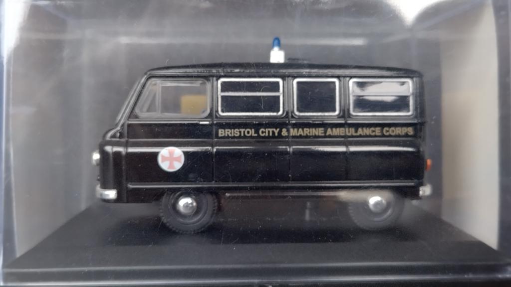 Austin Morris j2 swansea City 1:43 Oxford Diecast Pol, Overige merken, Auto, Ophalen of Verzenden, Po box -62 swansea