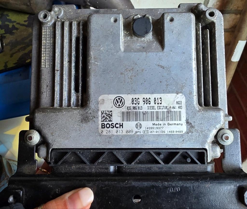 ECU Bosch 1.9 TDI BLS Motor 6J5 Seat Ibiza Audi a3, Ophalen, Seat