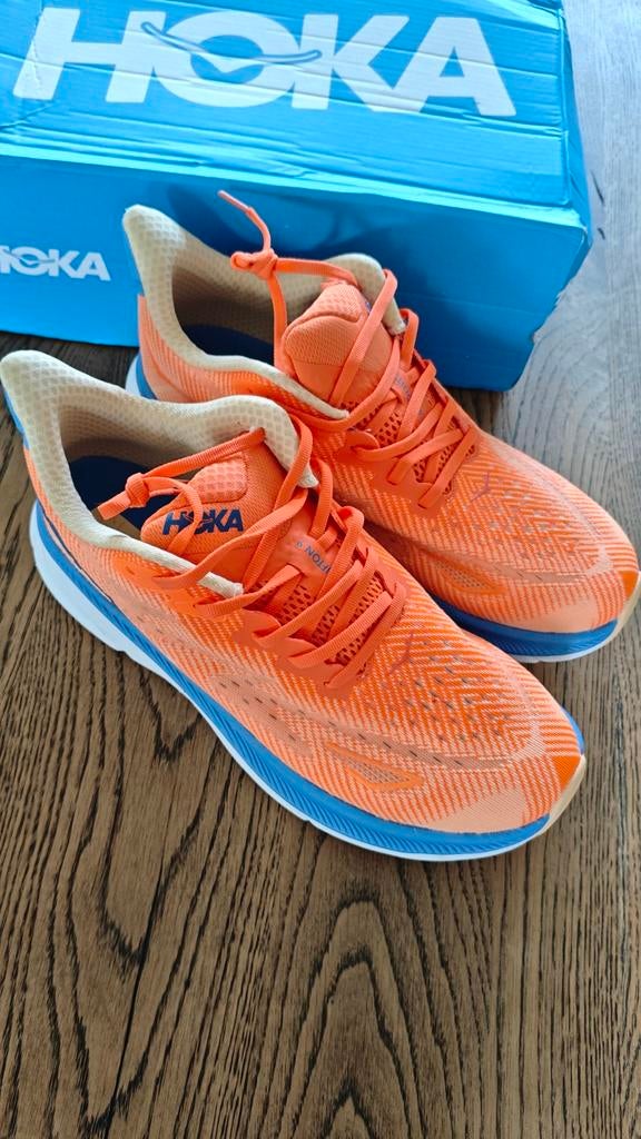 Hoka Clifton 9 Maat 44 NIEUW, Sport en Fitness, Loopsport en Atletiek, Ophalen of Verzenden, Nieuw, Hardloopschoenen, Overige merken