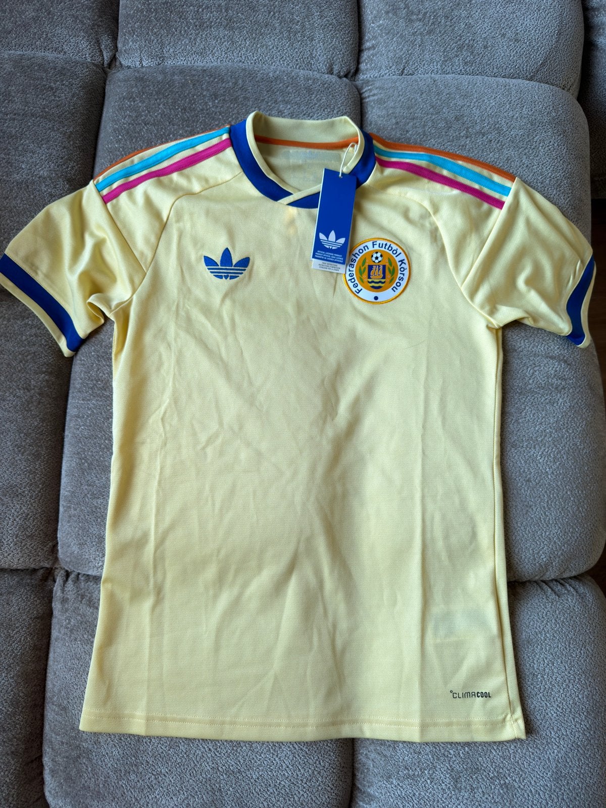 Curacao uitshirt WK 2026-2028, Sport en Fitness, Voetbal, Maat XS of kleiner, Ophalen, Nieuw, Shirt