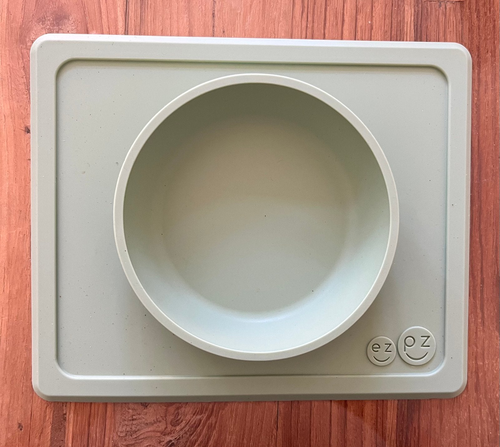 Ezpz mini babykommetje in Sage groen Mini bowl sage groen, Ophalen of Verzenden, Zo goed als nieuw, 50 tot 60 mm, UV-filter