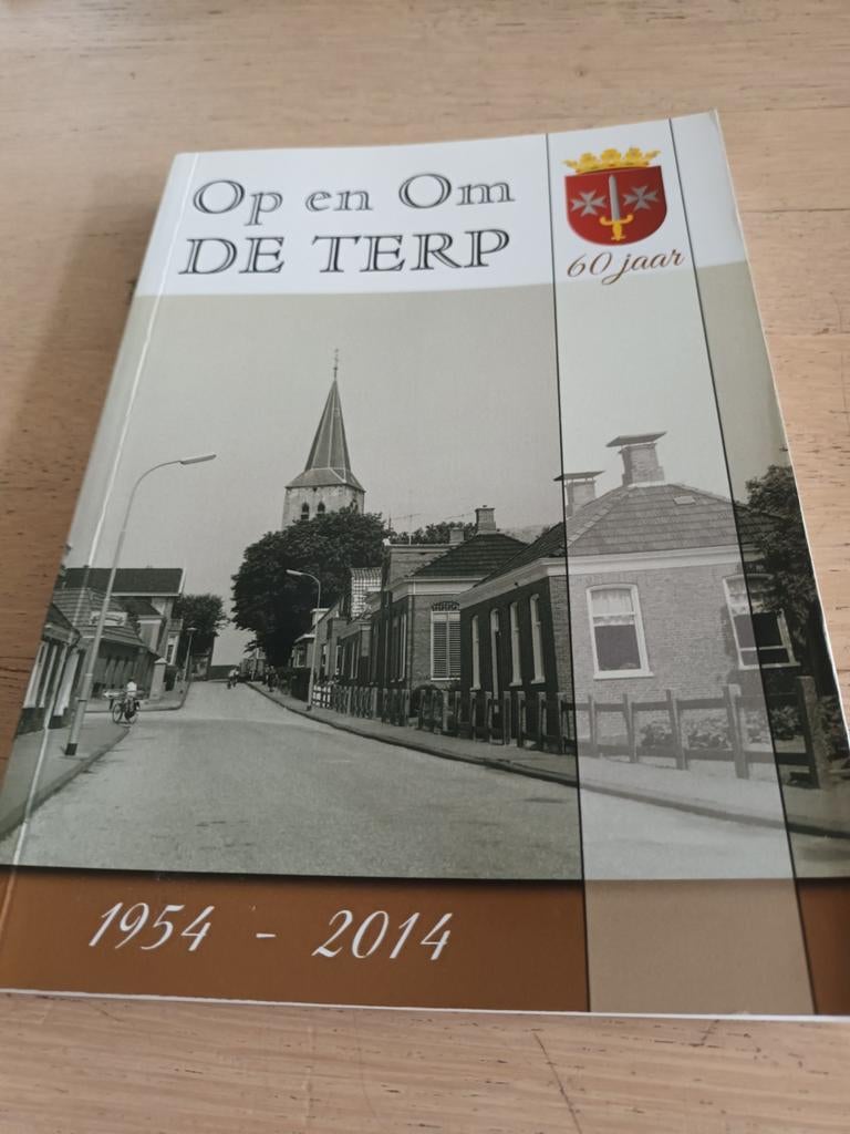 Op en Om.De Terp.1954-2014.Warffum.Groningana, Boeken, Ophalen of Verzenden