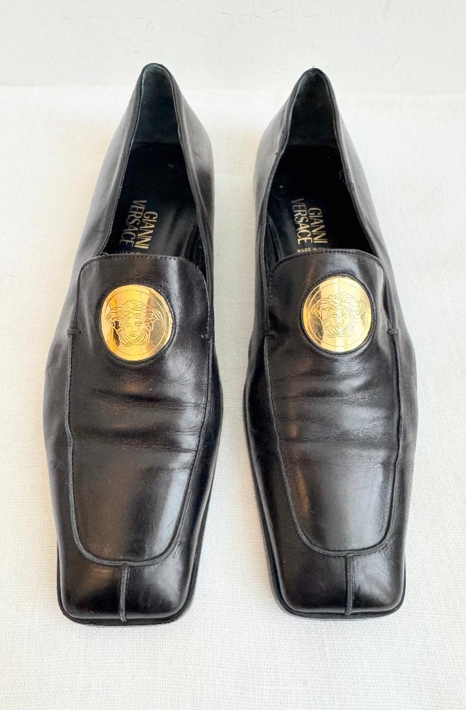 Gianni Versace 38,5 vintage, Ophalen of Verzenden, Zo goed als nieuw, Zwart, Sneakers of Gympen