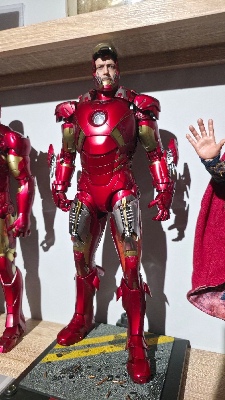 Hot Toys Iron Man Mark VII Diecast Special Edition, Ophalen of Verzenden, Zo goed als nieuw, Jongen of Meisje