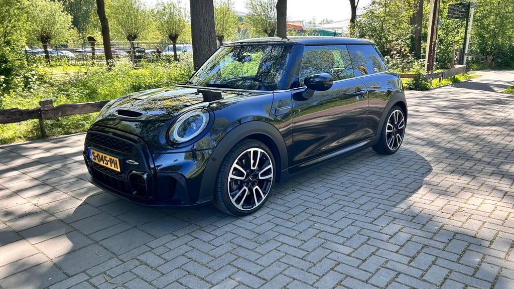 Mini 2.0 - Cooper S Rockingham GT 178PK | PANO | Leder | JCW, 1998 cc, Euro 6, 4 stoelen, Bruin