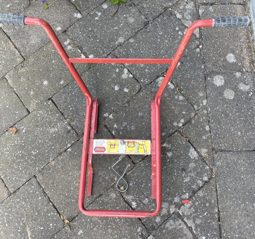 afstandhouder voor ladder, Ophalen, Gebruikt, Ladder, Minder dan 2 meter