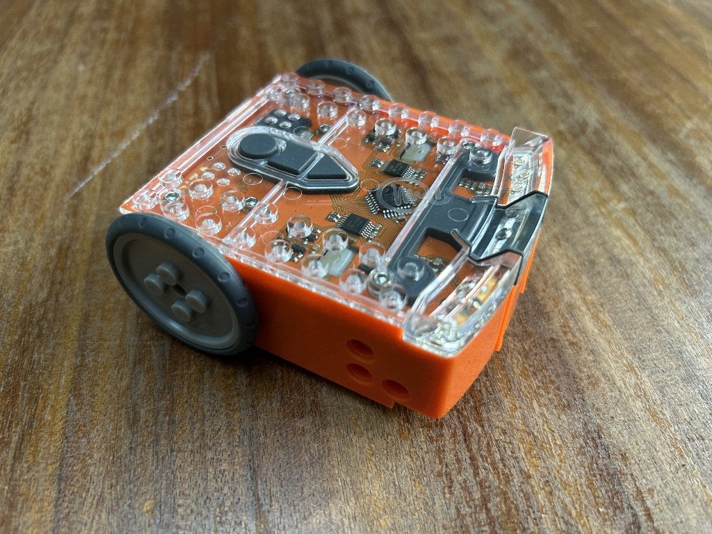 Q-Edison Robot (te combineren met Lego), Ophalen of Verzenden, Zo goed als nieuw, Bouwen