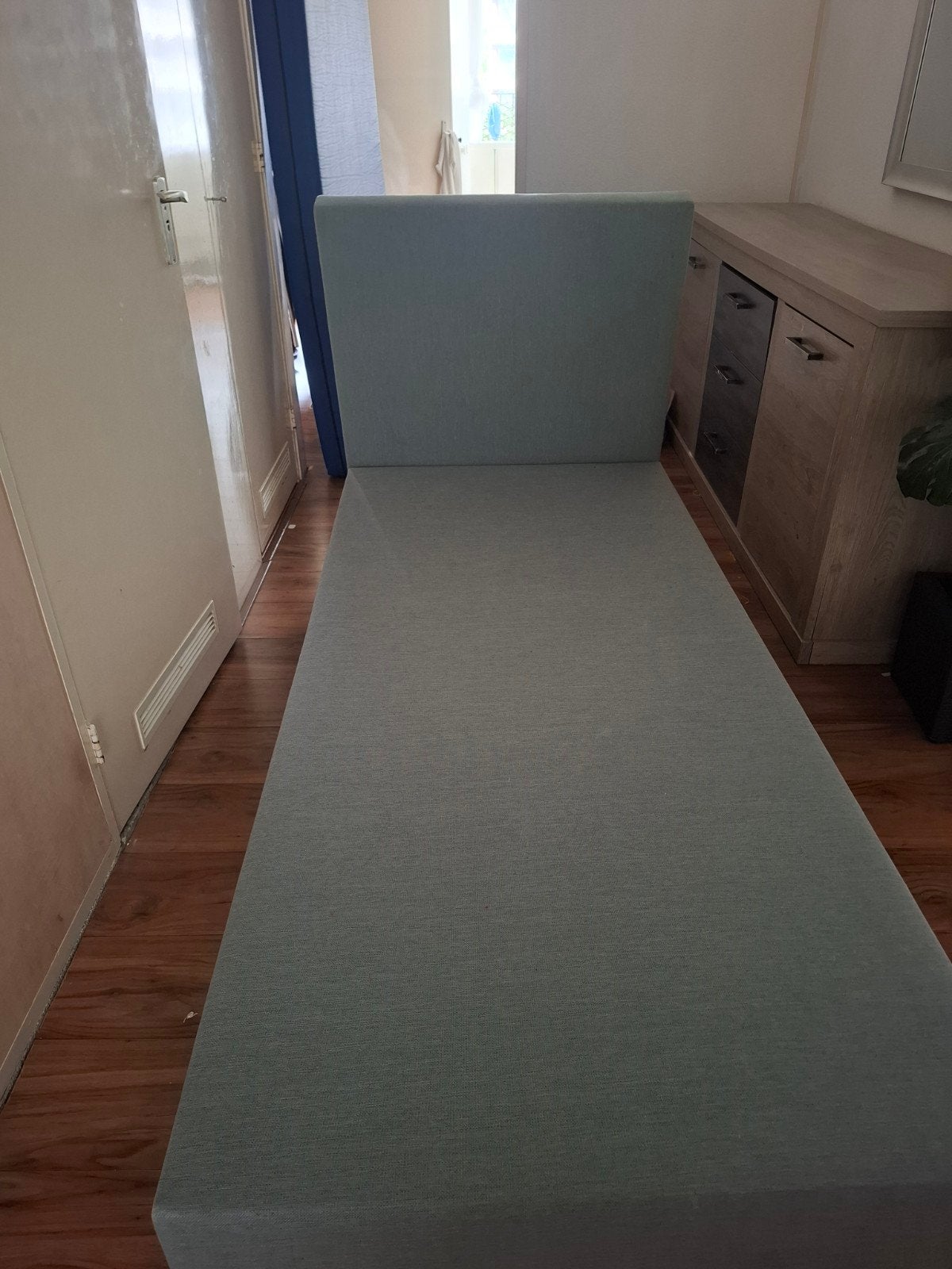 Blauw/grijs IKEA bed zo goed als nieuw, Huis en Inrichting, Slaapkamer | Bedden, Ophalen, 90 cm, Eenpersoons, Blauw