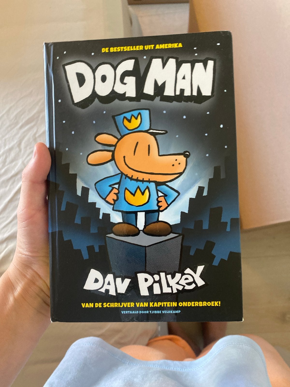 Dog Man: De Grote Bestseller & Redder in Rood - Dav Pilkey, Ophalen of Verzenden, Zo goed als nieuw, Fictie algemeen