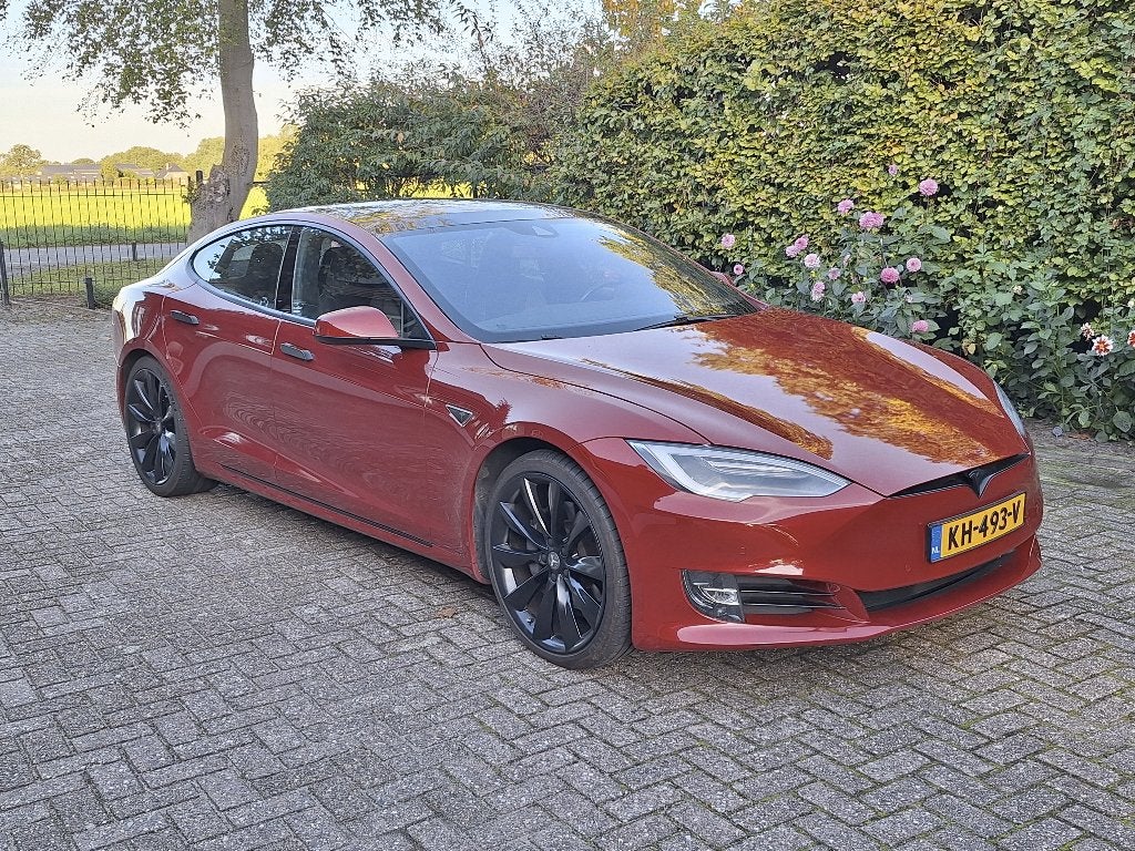 Tesla Model S 90D (2016) - SoH 90%, Auto's, Automaat, 110 €/maand, Model S, Origineel Nederlands