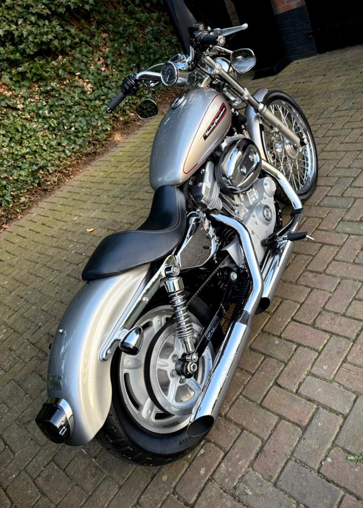 Zeer mooie Harley Davidson SPORTSTER 883 Custom 2009, 2 cilinders, Occasion, Bedrijf, 883 cc