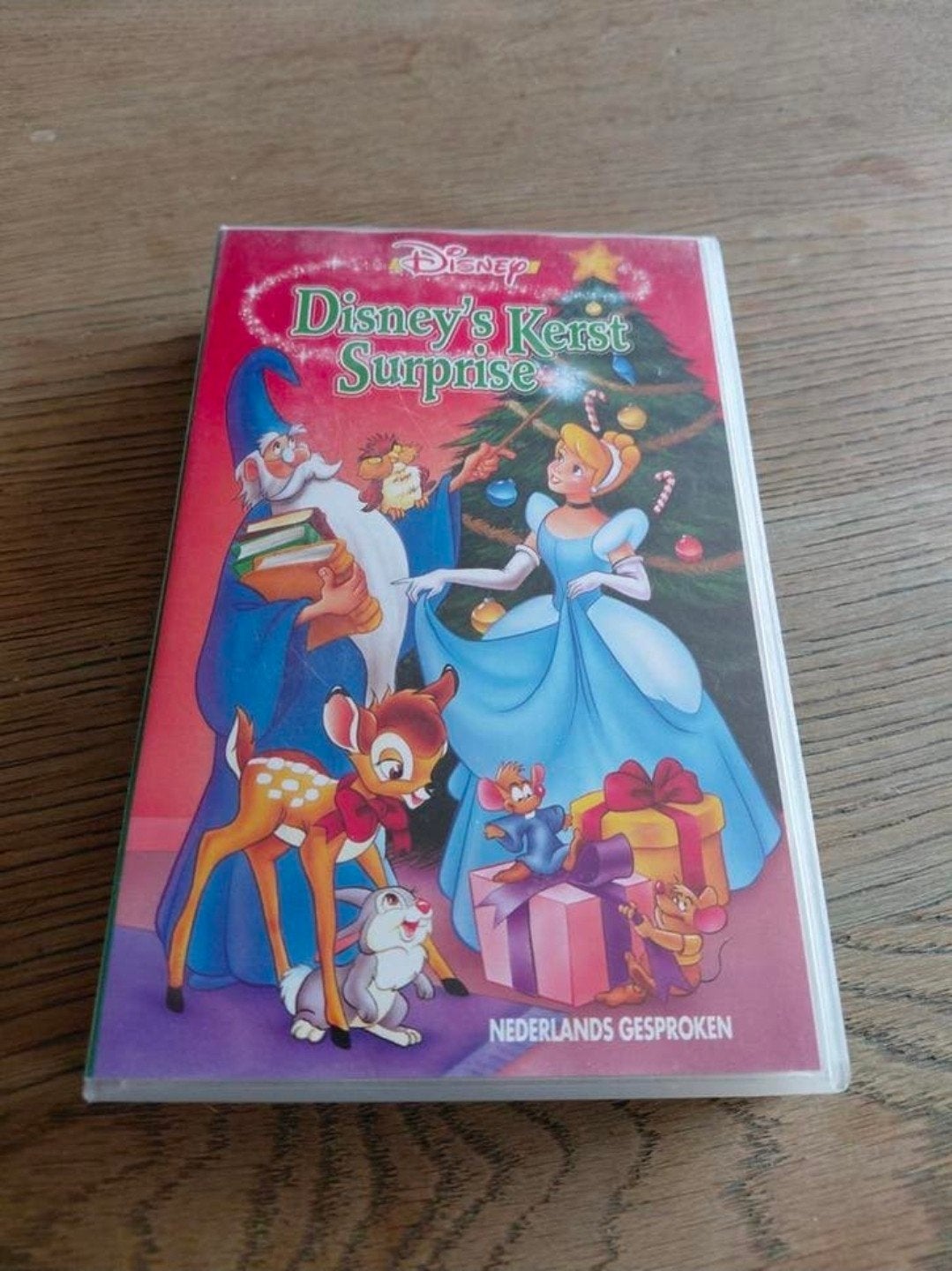Disney's Kerst Surprise videoband., Gebruikt, Tekenfilm, Alle leeftijden, Ophalen of Verzenden