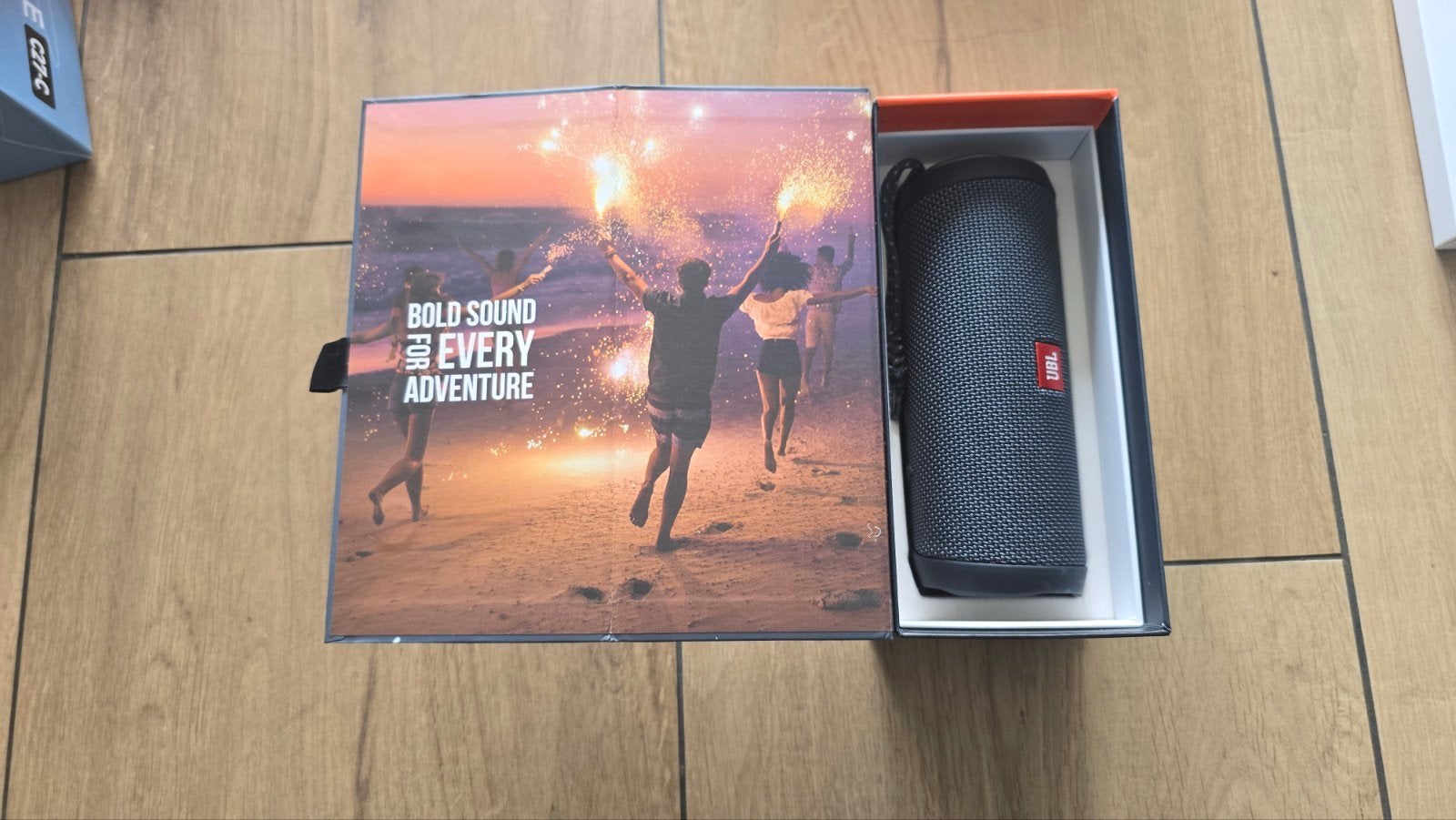 JBL Flip essential 2 - Draagbare Bluetooth Speaker - Nieuw, JBL, Overige typen, Ophalen of Verzenden, Zo goed als nieuw