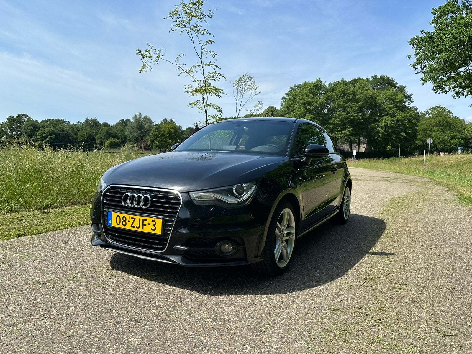 Audi A1 1.2 Tfsi 2012 Zwart, Zwart, 4 cilinders, 4 stoelen, Zwart