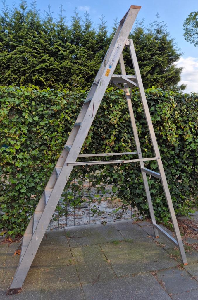 Stevige aluminium vouwtrap, Ophalen, Gebruikt, Trap, Minder dan 2 meter