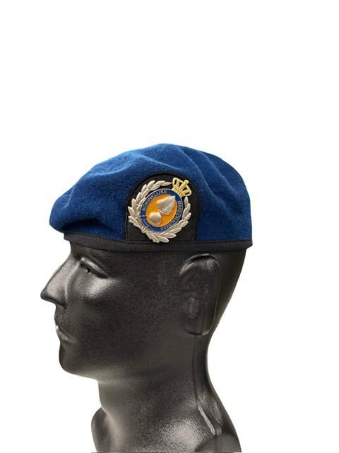 GEZOCHT: Marechaussee baret!, Ophalen of Verzenden, Marechaussee, Nederland, Embleem of Badge