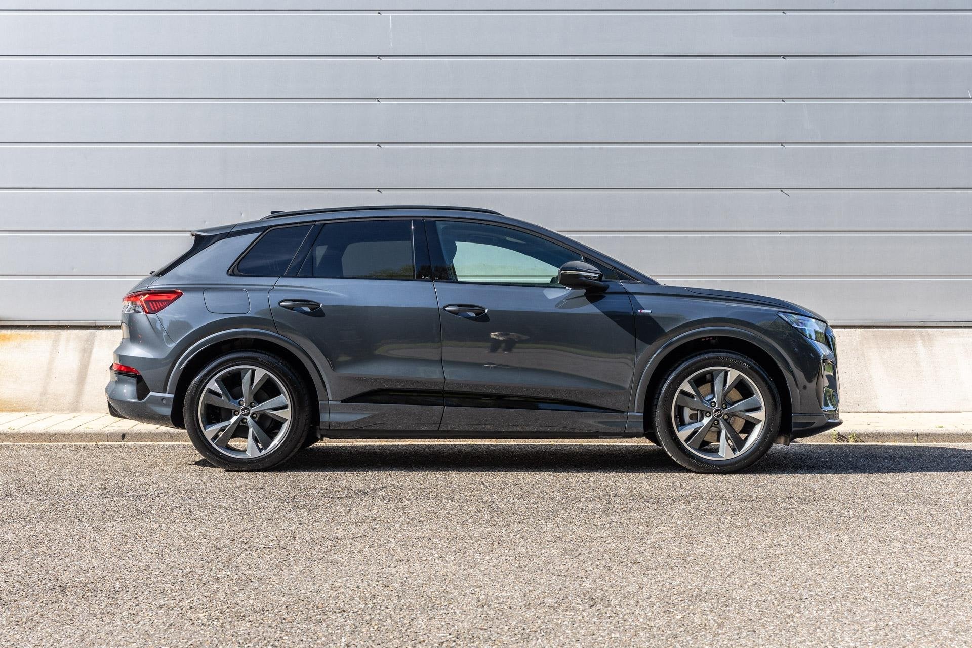Audi Q4 e-tron 286pk S Edition 82 kWh | Tech Plus | Panorama, Auto's, Automaat, 12 maanden, Achterwielaandrijving, 510 min