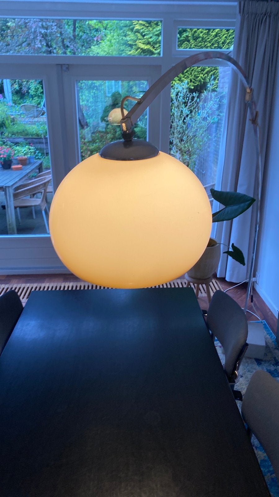 Mooie vloerlamp met stenen voet, Ophalen, Gebruikt, Kunststof, 150 tot 200 cm
