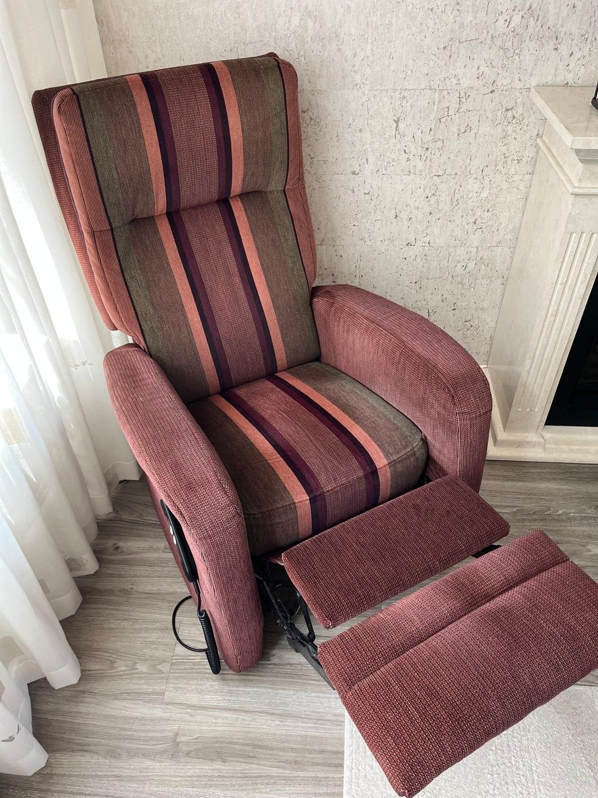 Electrische fauteuil zitstoel, Ophalen, 75 tot 100 cm, Eenpersoons, Minder dan 150 cm