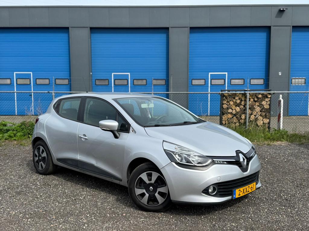 Renault Clio 1.5 DCI 66KW 5-DRS 2013 Grijs, Auto's, Voorwielaandrijving, 1046 kg, 4 cilinders, 96 €/maand