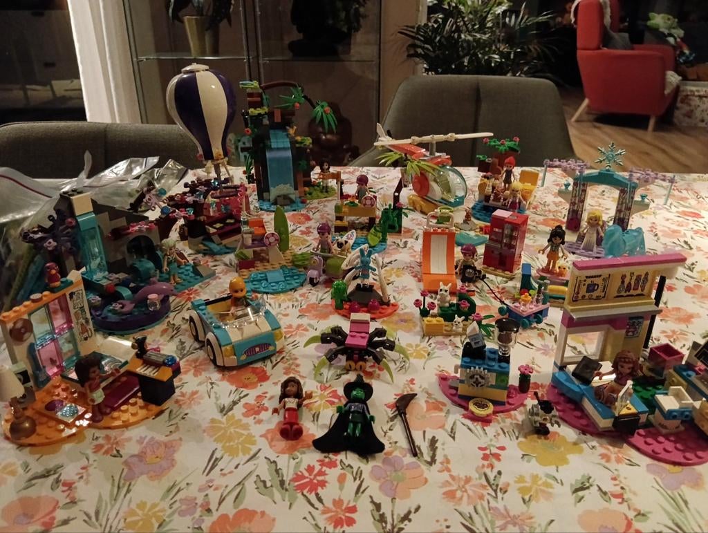 LEGO Friends, en wat Frozen & Elves & Dreams, Gebruikt, Lego, Friends, Ophalen of Verzenden
