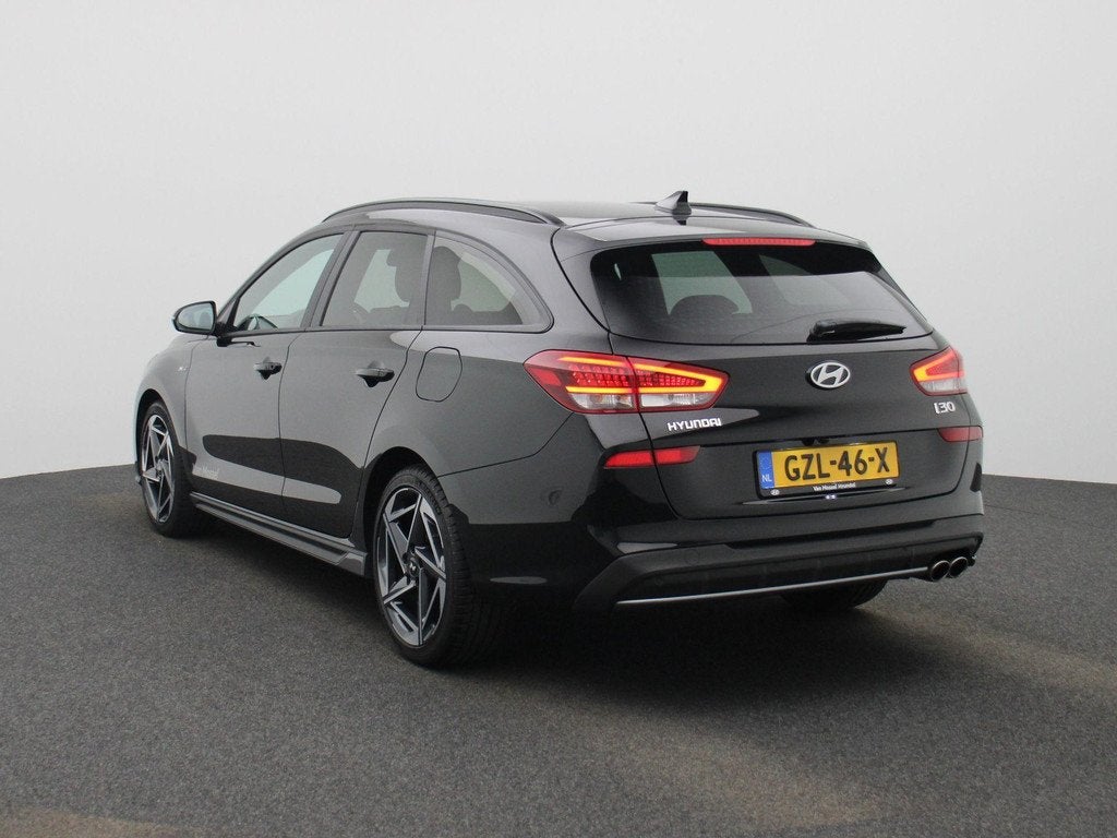 Hyundai i30 Wagon 1.5 T-GDi MHEV N Line | Stoelverwarming |, Auto's, Hyundai, 12 maanden, 4 cilinders, 610 kg, Zwart