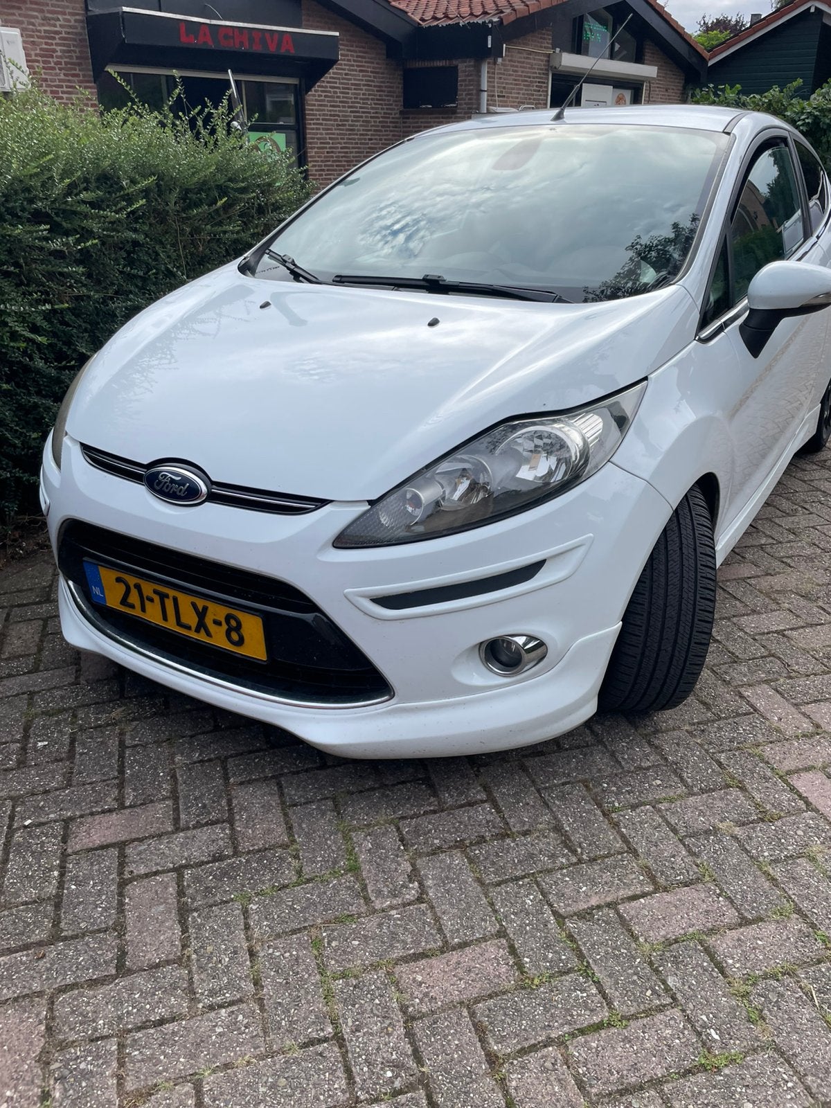 Ford Fiësta 1.6TDCI 70KW 3DR 2012 Wit (INRUIL MOGELIJK), Auto's, Voorwielaandrijving, 28 km/l, 96 €/maand, Wit