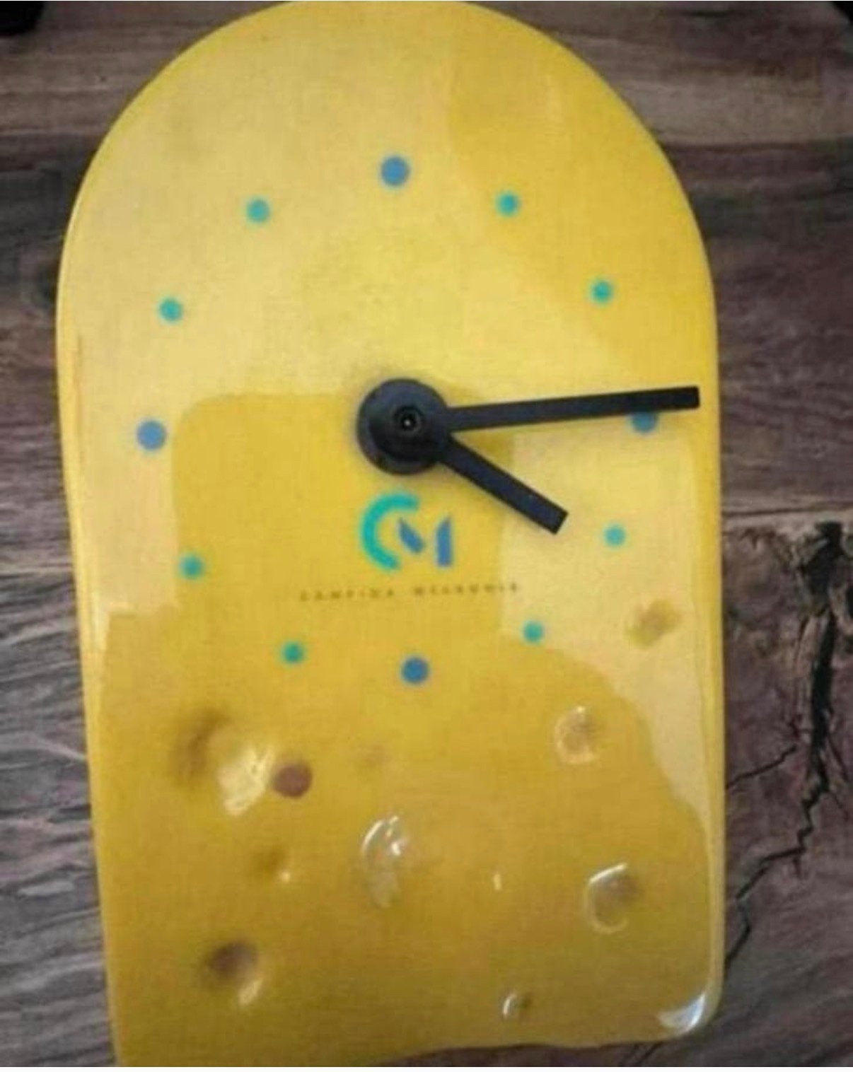Vintage melkunie kaas klok, Ophalen of Verzenden, Zo goed als nieuw, Geel, Tafelklok
