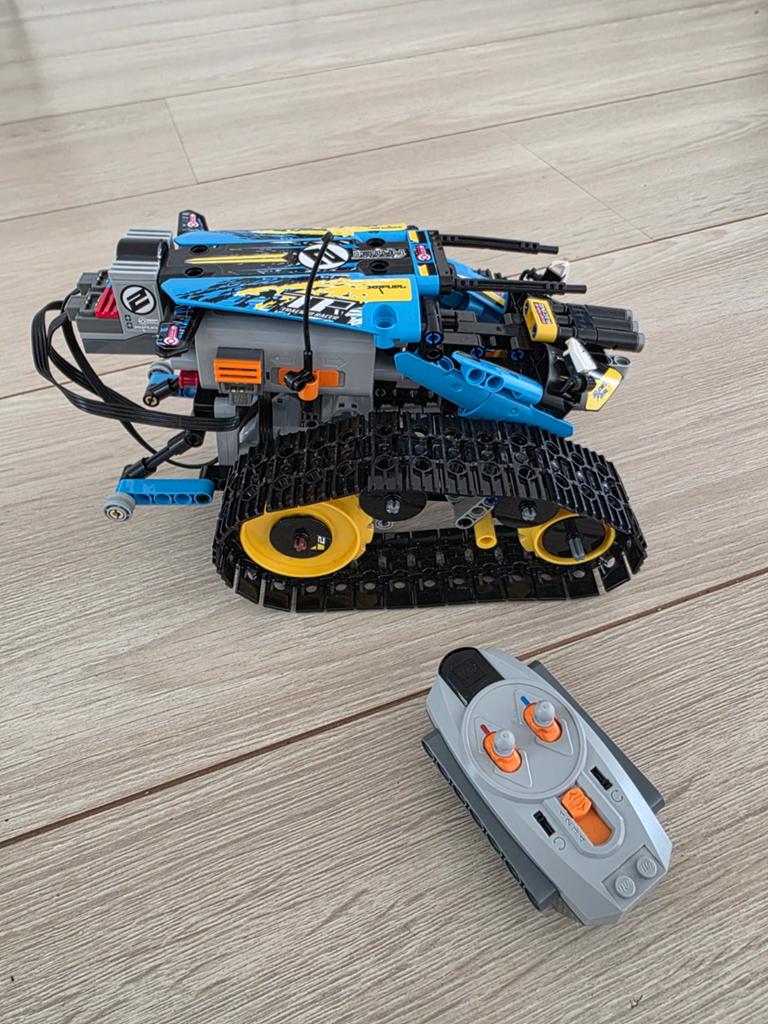 Lego Technic RC Crawler met afstandsbediening, Auto offroad, Zo goed als nieuw, RTR (Ready to Run), Overige schalen