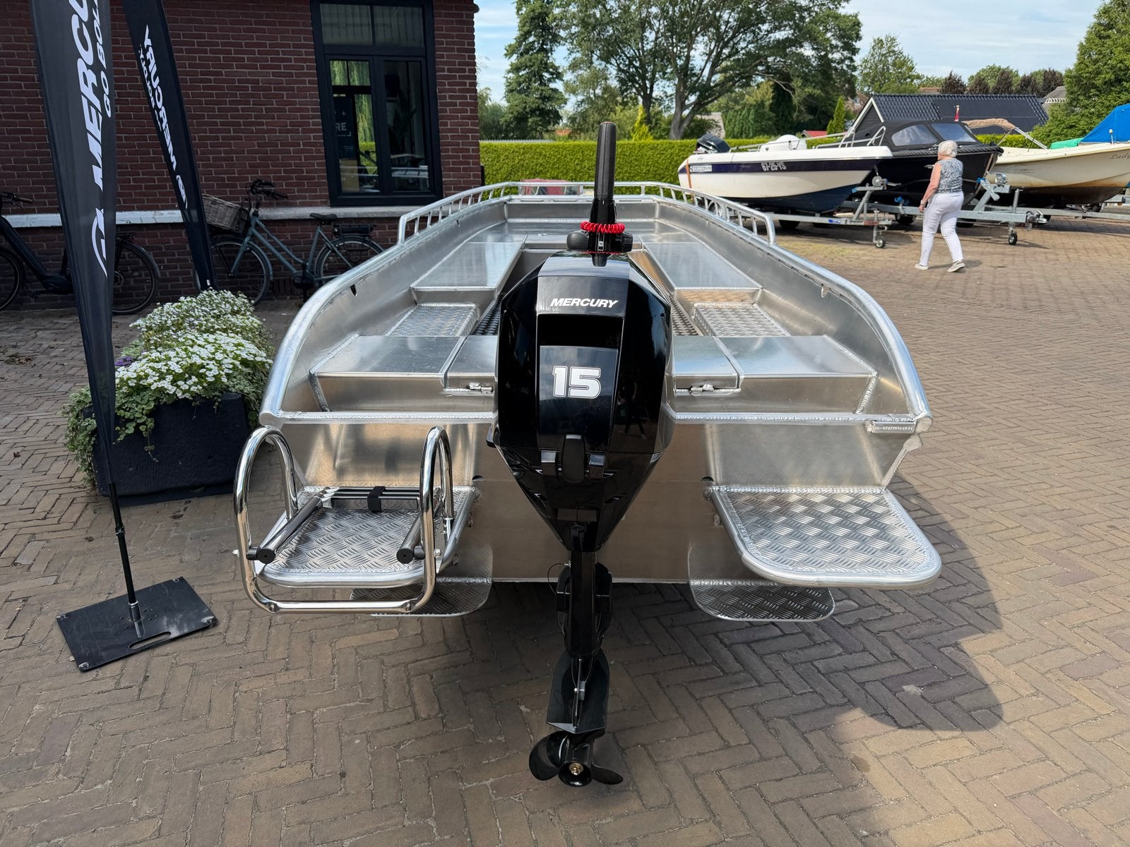 Nieuwe zelflozende Wetering aluminium platbodem met Mercury, Benzine, Overige merken, Buitenboordmotor, Aluminium