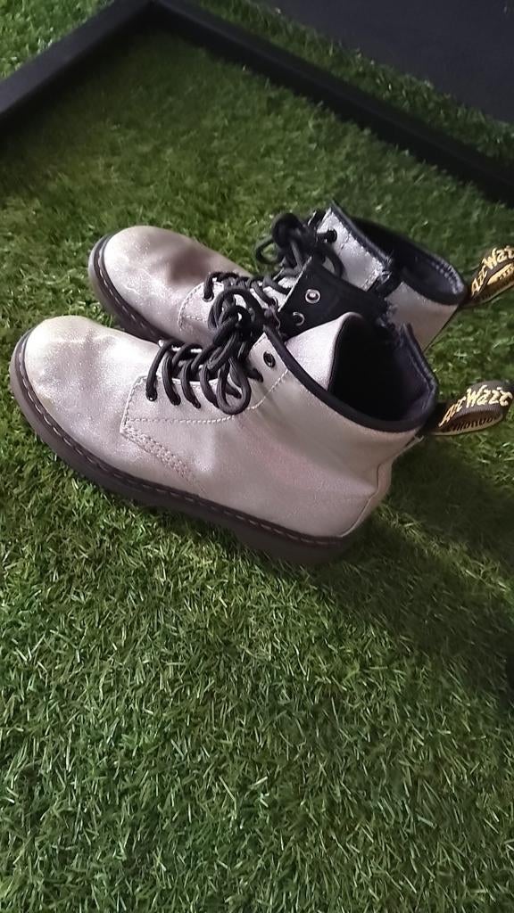 Dr.martens Air Wair met glitter maat 35, Kinderen en Baby's, Kinderkleding | Schoenen en Sokken, Meisje, Schoenen, Air Wair, Ophalen of Verzenden