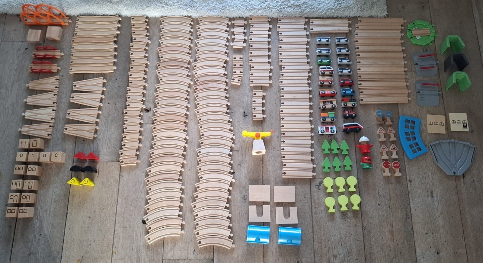 Uitgebreide IKEA Treinset met extra's (224 onderdelen), Ophalen, Zo goed als nieuw, Jongen of Meisje