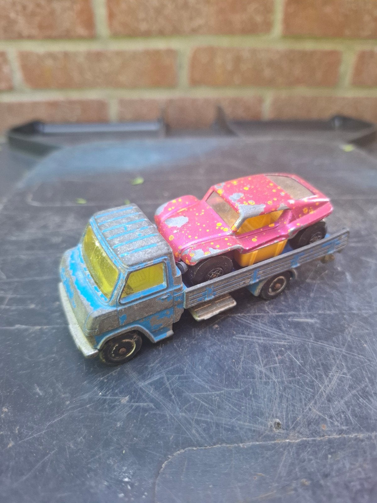 Siku V 336 Hanomag Henschel Pritschewagen met auto, Overige merken, Gebruikt, 1:50 of kleiner, Ophalen of Verzenden