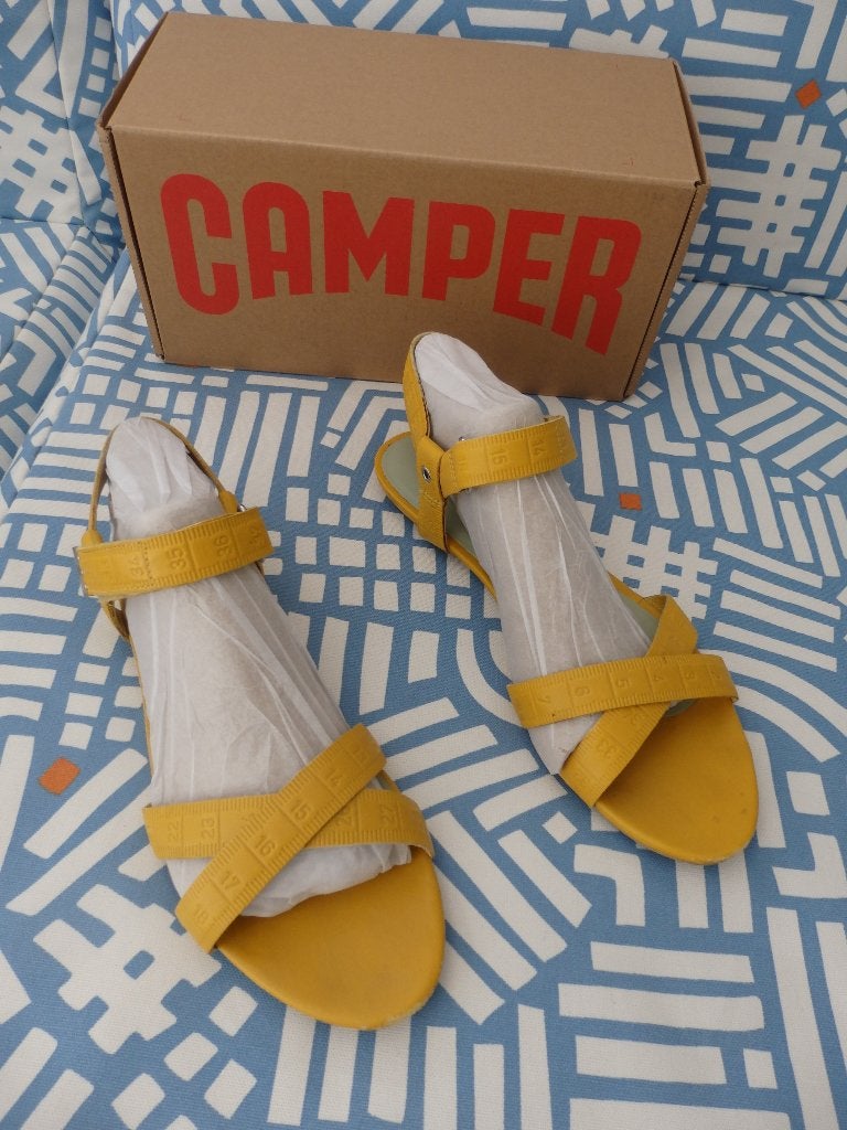 Sandalen Camper, Kleding | Dames, Schoenen, Zo goed als nieuw, Sandalen of Muiltjes, Geel, Ophalen of Verzenden