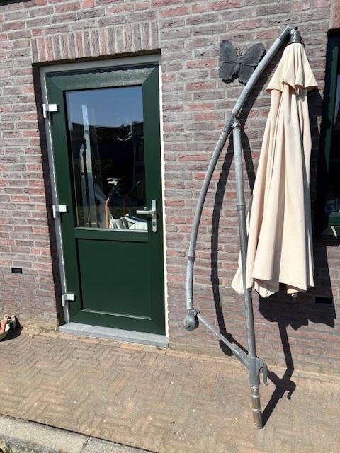 zweefparasol, Ophalen, Gebruikt, 2 tot 3 meter, Zweefparasol