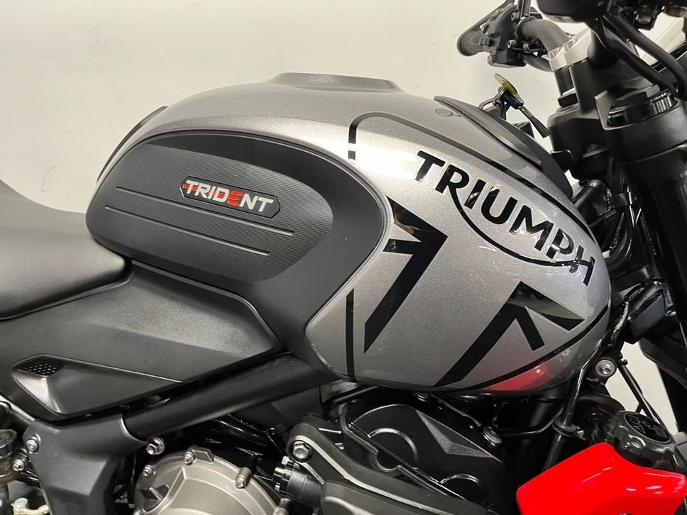 Triumph TRIDENT 660 (bj 2021), Motorrijbewijs A, Meer dan 35 kW, Onbekend, Triumph