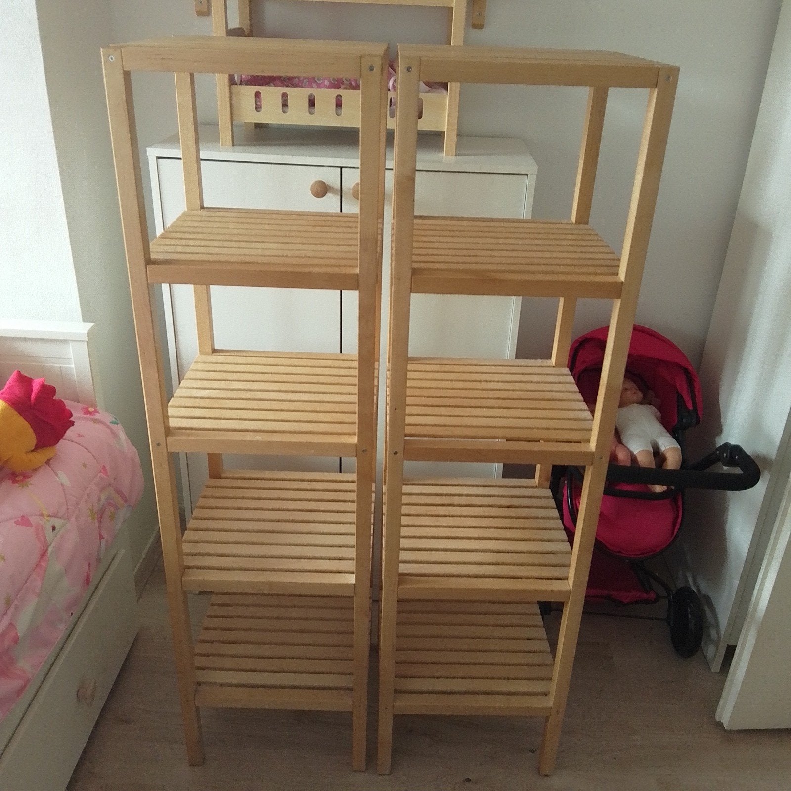 Houten rekjes stellingkast badkamerkast Ikea, Ophalen, Zo goed als nieuw