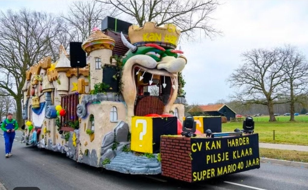 Carnavalswagen Mario, Ophalen, Gebruikt, Versiering, Carnaval