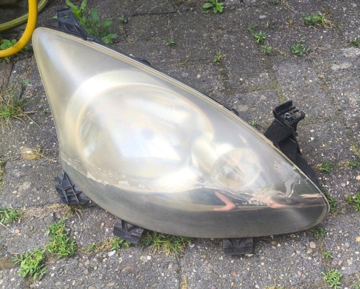Toyota Aygo bijrijderskant voorlamp koplamp + fitting2005-20, Auto-onderdelen, Ophalen of Verzenden, Toyota