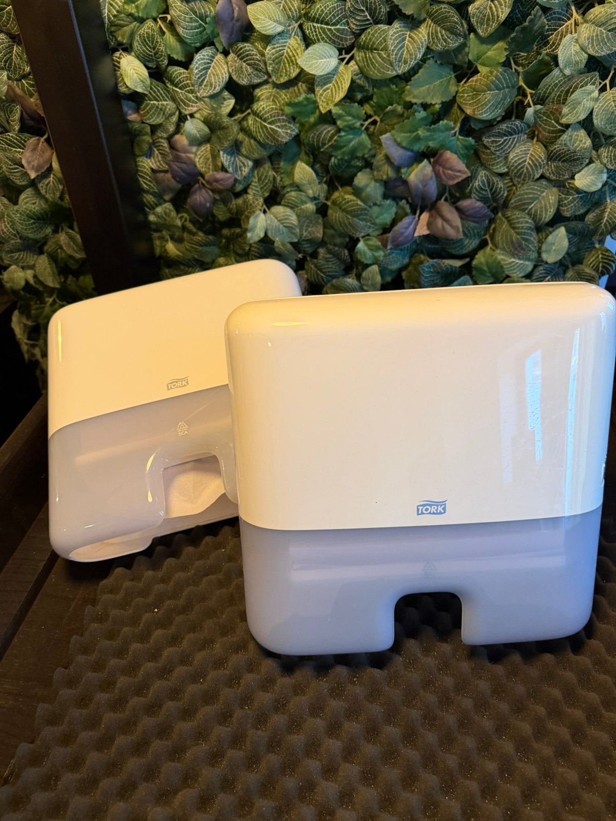 Tork toiletpapier dispensers, Ophalen, Zo goed als nieuw