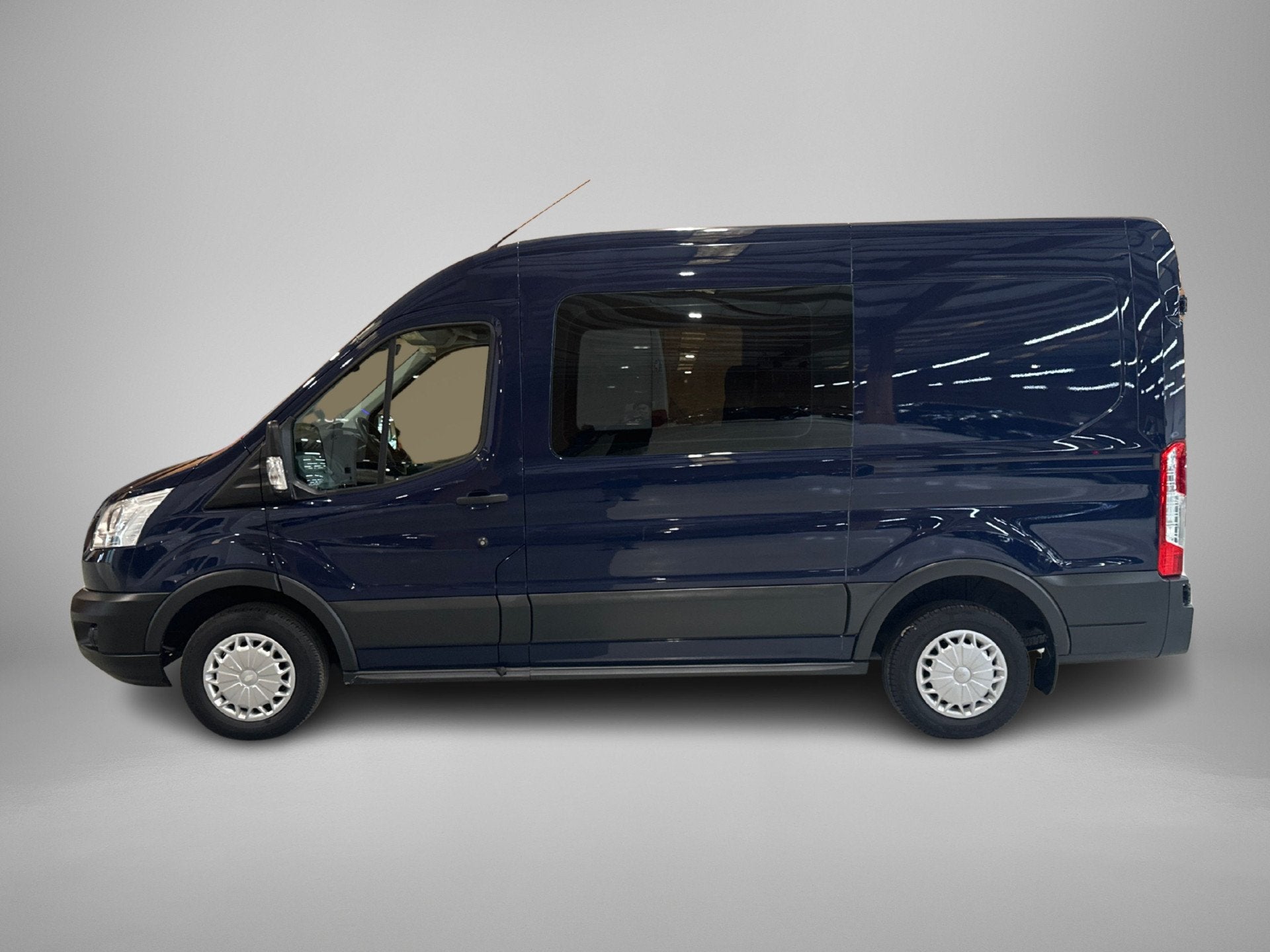 Ford Transit 290 2.2 TDCI L2H2 Trend Direct leverbaar! Rolst, Voorwielaandrijving, Gebruikt, 4 cilinders, Blauw