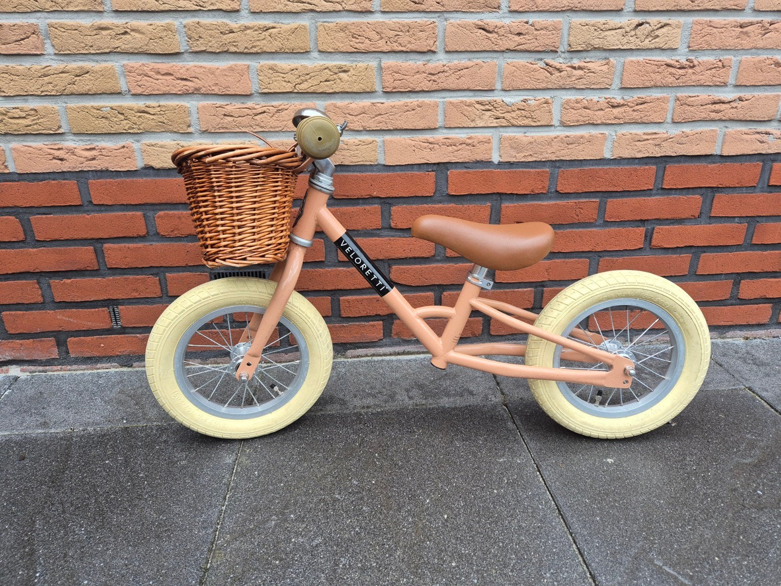 Veloretti tricycle 12", Zijwieltjes, Velgrem, Veloretti, Ophalen of Verzenden