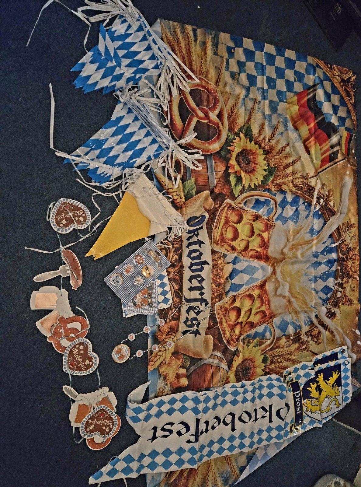 Oktoberfest Decoratiepakket - Feestelijke Versiering, Ophalen of Verzenden, Gebruikt, Versiering, Overige