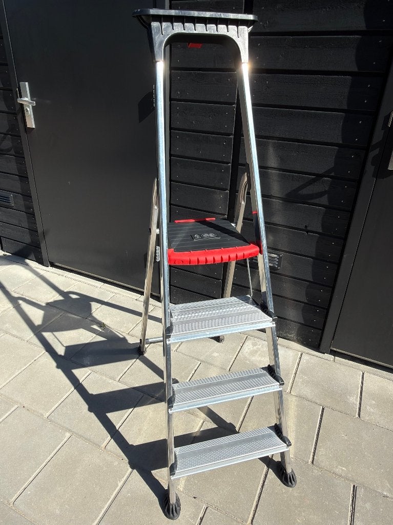 Altrex huishoudtrap Double Decker 4 treden, Doe-het-zelf en Verbouw, Ophalen, Trap, Zo goed als nieuw, Opvouwbaar of Inschuifbaar