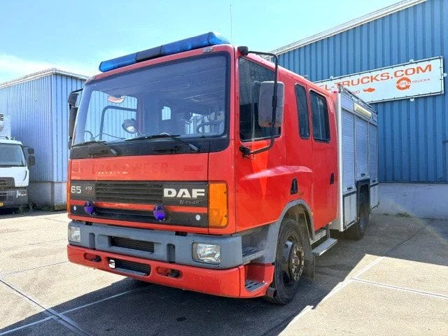 DAF 65.210 ATI CREWCAB KRONENBURG FIRE TRUCK (ONLY 26.750 KM, Auto's, Euro 2, Achterwielaandrijving, Bedrijf, Verwarmde buitenspiegels