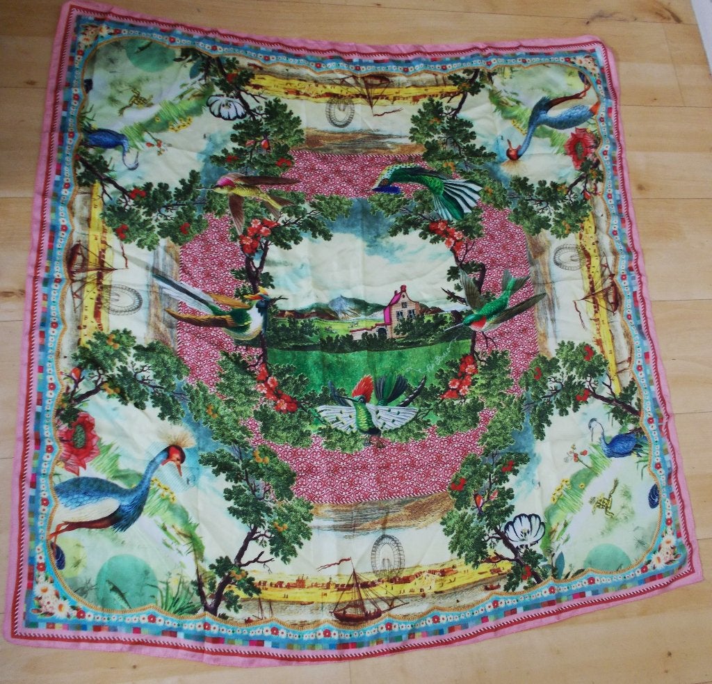 Mooie 100% silk print sjaal van Pip Studio, Kleding | Dames, Verzenden, Zo goed als nieuw, Maat 38/40 (M), Sjaal