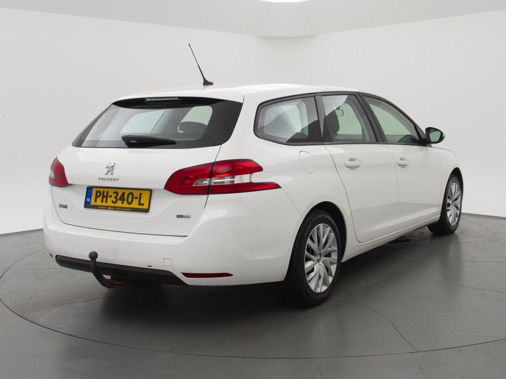Peugeot 308 SW 1.2 PureTech Blue Lease + Trekhaak, Voorwielaandrijving, Stof, Gebruikt, Euro 6