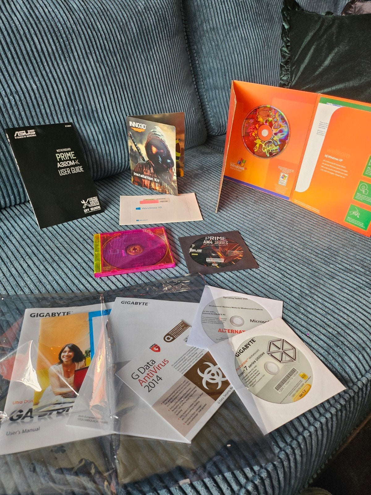 Zoldervondst: Diverse Nieuwe Oude PC Items voor Verzamelaars, Ophalen of Verzenden