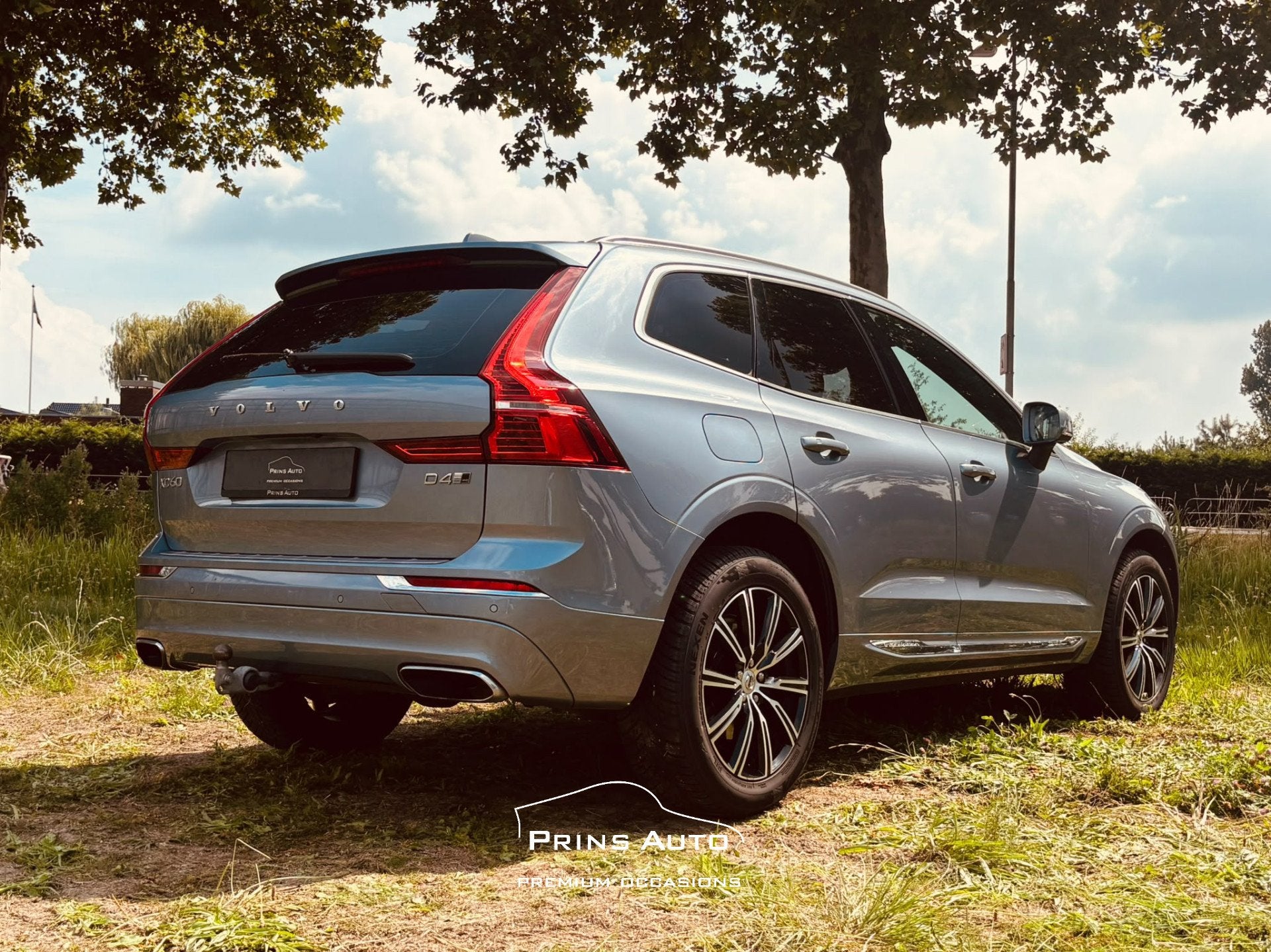Volvo XC60 2.0 D4 AWD Inscription |TREKHAAK|STOELVERW.|ADAPT, Auto's, Gebruikt, Blauw, Bedrijf, SUV of Terreinwagen